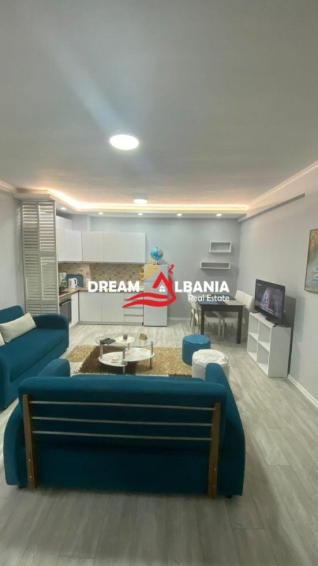Tirane, jepet me qera apartament 1+1 , 70 m² 580 € 