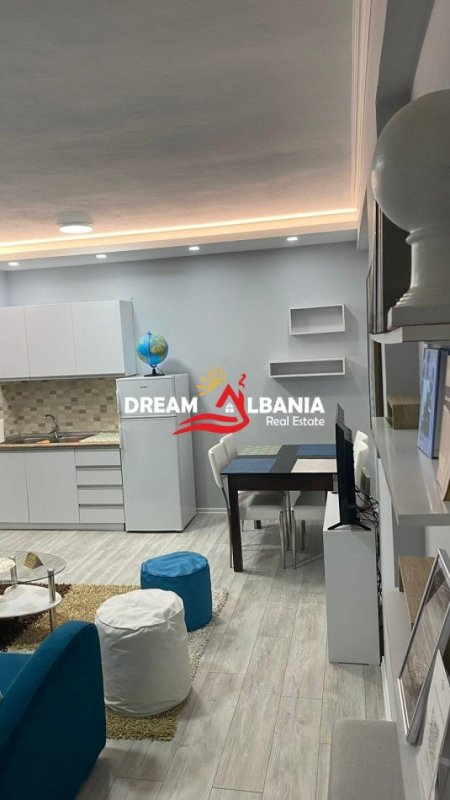 Tirane, jepet me qera apartament 1+1 , 70 m² 580 € 