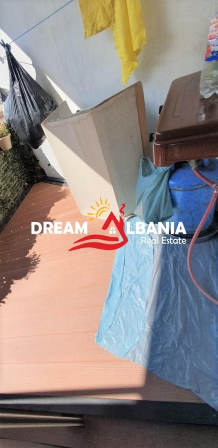 Tirane, jepet me qera apartament 1+1 , 66 m² 420 € (elbassanit)