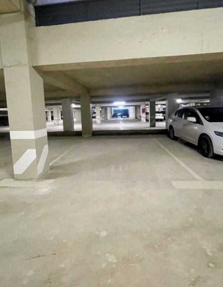 Tirane, jepet me qera apartament 1+1+Ballkon Kati 4, 65 m² 500 € (Rr: Gryka Kacanikut)