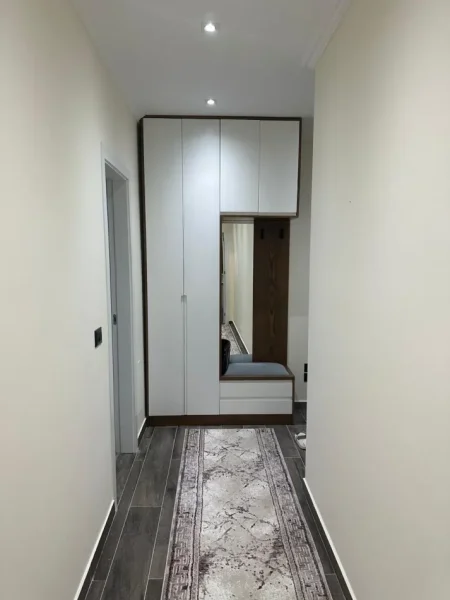 Tirane, jepet me qera apartament 1+1+Aneks+Ballkon Kati 2, 72 m² 750 € (rezidenca sofia teg)
