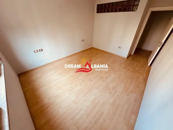 Tirane, shitet apartament 2+1 , 98 m² 224.900 €