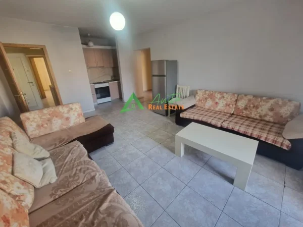 Tirane, shitet apartament 3+1+Ballkon Kati 3, 98 m² 178.000 € , Stacioni i Fundit i Tiranes se re