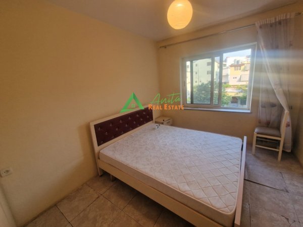 Tirane, shitet apartament 3+1+Ballkon Kati 3, 98 m² 178.000 € , Stacioni i Fundit i Tiranes se re