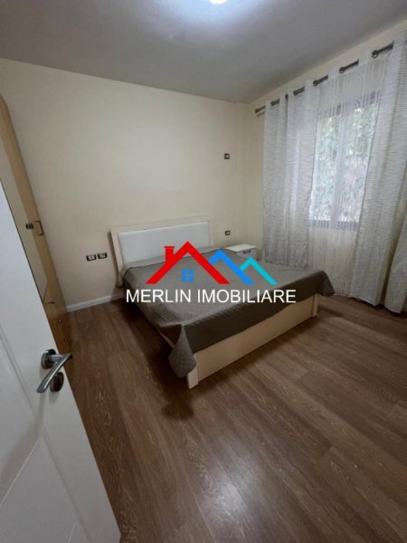 Tirane, jepet me qera apartament 2+1 Kati 2, 90 m² 600 € ( SAUK ne Rruga Bektash Berberi)