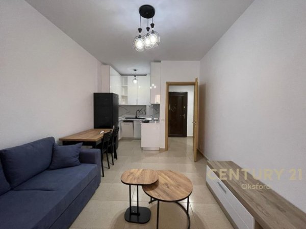 Tirane, jepet me qera apartament 1+1 Kati 7, 60 m² 550 € (PRANE REPORT TV)
