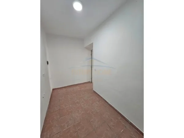 Durres, shitet apartament 1+1 Kati 0, 40 m² 42.000 € (Prane Vala Park)
