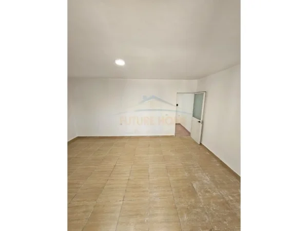 Durres, shitet apartament 1+1 Kati 0, 40 m² 42.000 € (Prane Vala Park)
