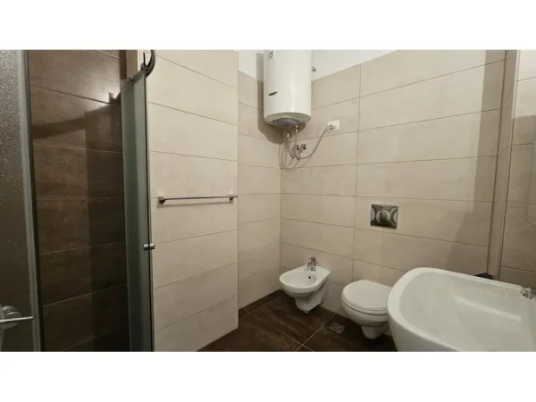Shqiperi, shitet apartament 2+1+Ballkon Kati 2, 92 m² 225.000 € (Lalez)