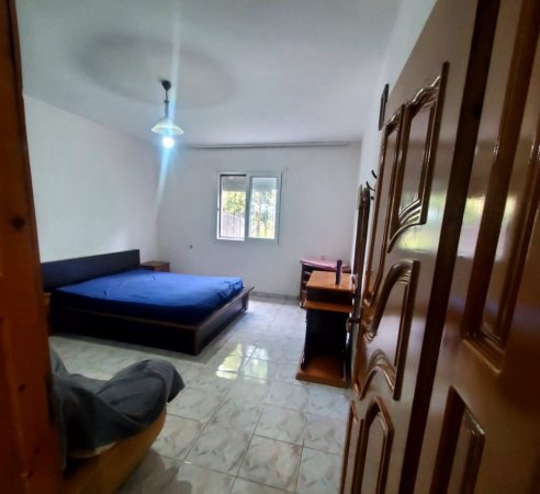 Tirane, jepet me qera apartament 1+1 Kati 1, 310 € 