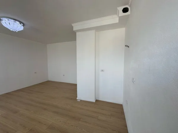Tirane, shitet apartament 1+1+Ballkon Kati 9, 56 m² 88.000 € (besim alla)