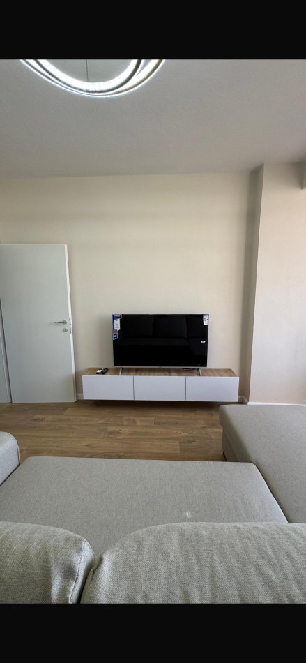 Tirane, jepet me qera apartament 2+1+Ballkon Kati 5, 75 m² 650 € (21 dhjetori, Pas Hotel Mondial)