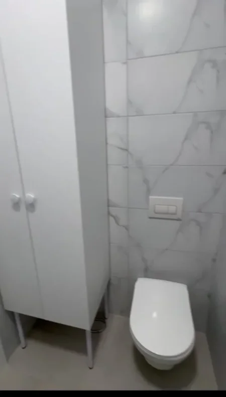 Tirane, jepet me qera apartament 2+1+Ballkon Kati 2, 100 m² 650 € (Rruga Kodra E Diellit)