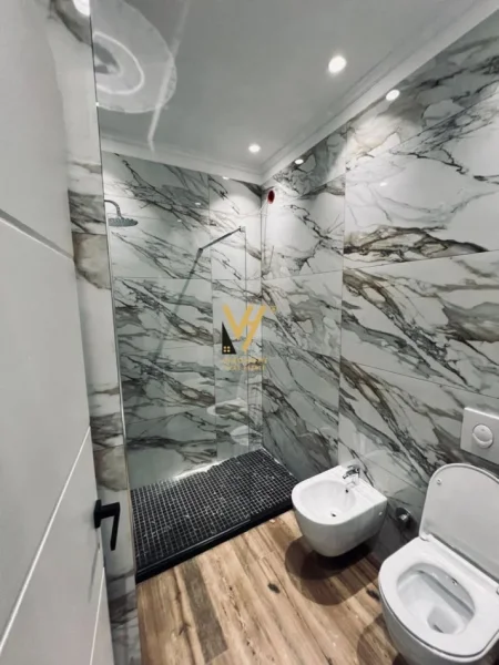 Tirane, jepet me qera Vile 4 Katshe Kati 0, 400 m² 2.500 € (SAUK, PRANE LIQENIT TE FARKES)