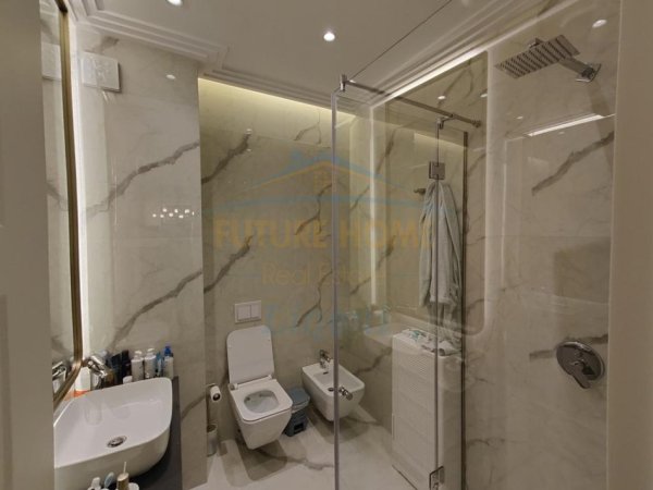 Tirane, shitet apartament 2+1 Kati 1, 135 m² 330.000 € 