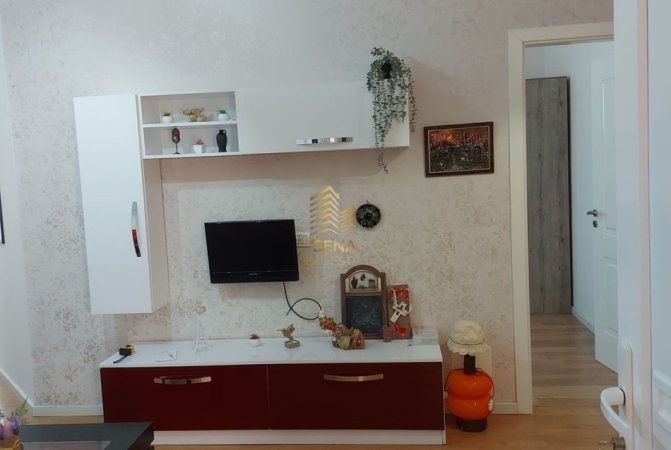 Tirane, jepet me qera apartament 1+1 Kati 2, 60 m² 400 € (Rruga Siri Kodra)