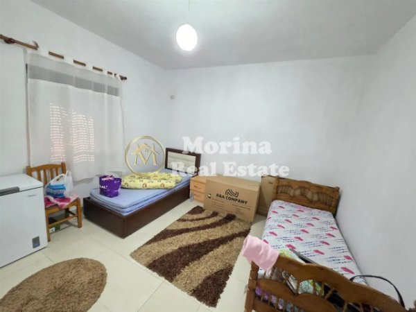 Tirane, jepet me qera apartament 2+1 Kati 1, 95 m² 300 € (Yzberisht)