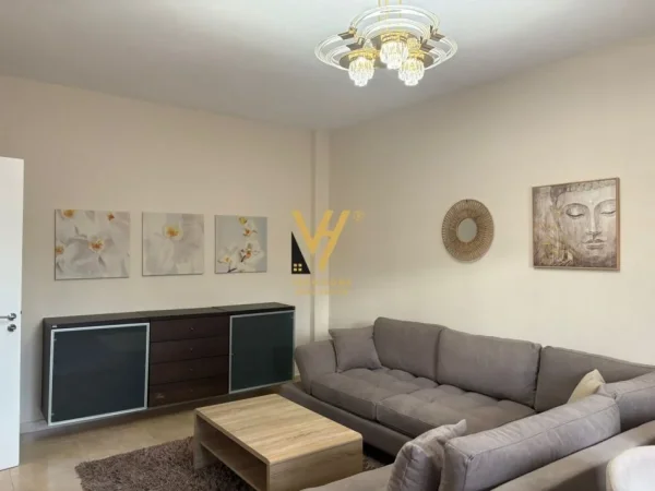Tirane, jepet me qera apartament 2+1+Ballkon Kati 2, 98 m² 600 € (RRUGA E ELBASANIT)