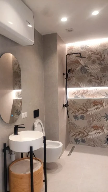 Tirane, jepet me qera zyre Kati 3, 114 m² 1.400 € (ALTANA REZIDENC)