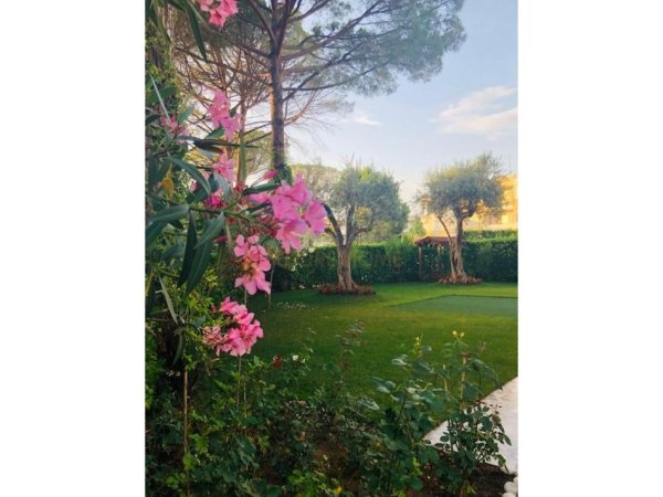 Gjiri Lalezit | Hamallaj, shitet apartament duplex 4+1 , 160 m² 530.000 € (Rezidenca Lura 2)