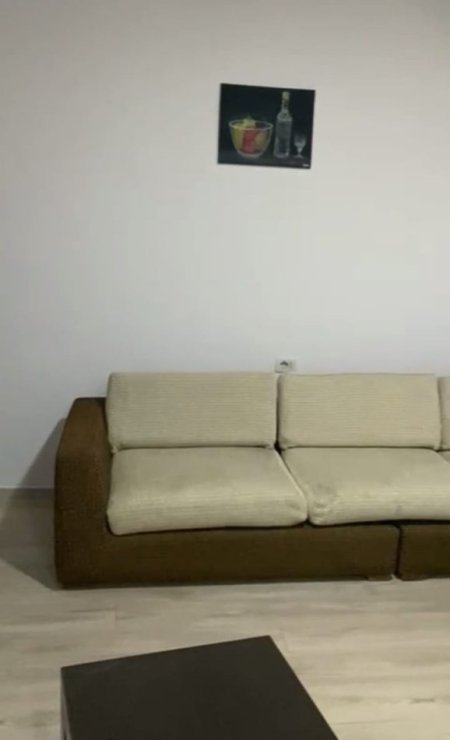 Tirane, jepet me qera apartament 2+1 Kati 2, 600 € 