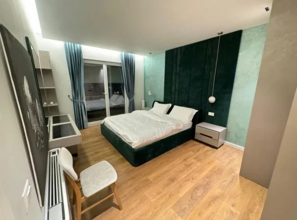 Tirane, jepet me qera apartament 2+1 Kati 2, 95 m² 1.100 € (rruga e dibres)