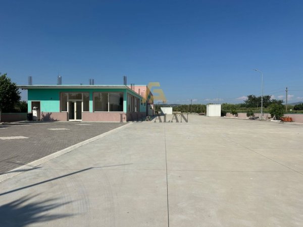 Vlore, shitet ambjent biznesi , 710 m² 550.000 € (Novosele)