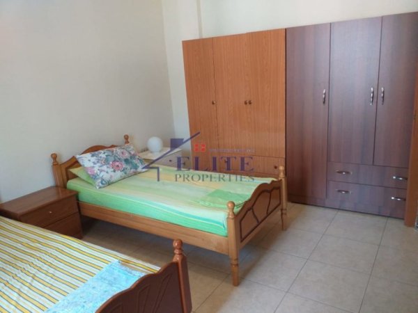 Tirane, shitet apartament 3+1+Aneks+Ballkon Kati 2, 157 m² 