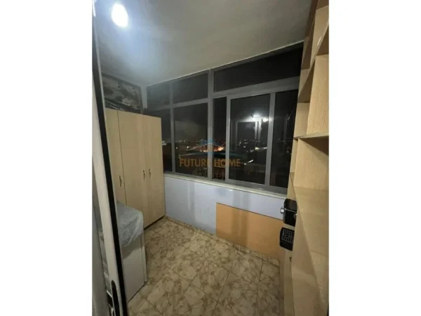 Shitet, Apartament 2+1, Rruga Dritan Hoxha, Tiranë.