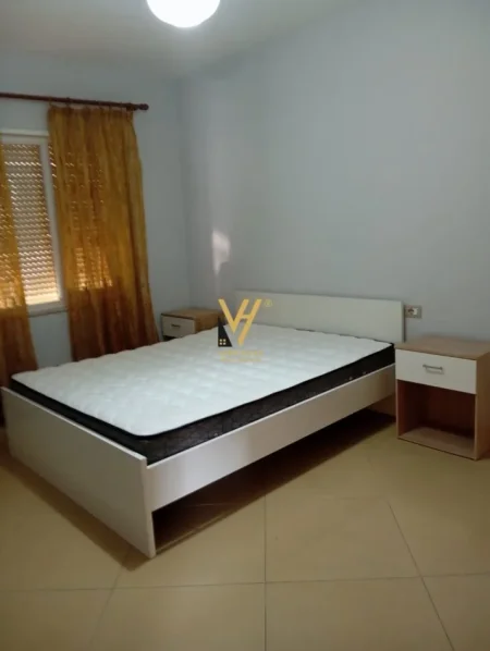 Tirane, jepet me qera apartament 3+1+Ballkon Kati 2, 157 m² 700 € (ASTIR)