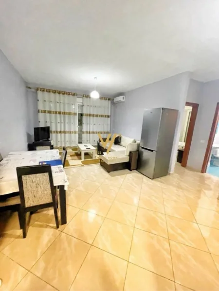 Tirane, jepet me qera apartament 2+1+Ballkon Kati 2, 110 m² 550 € (LIQENI THATE)