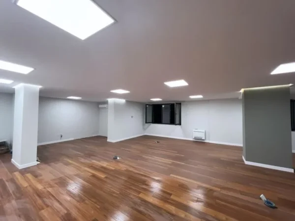 Tirane, shitet apartament 3+1 , 140 m² 398.000 € (Tiwan)