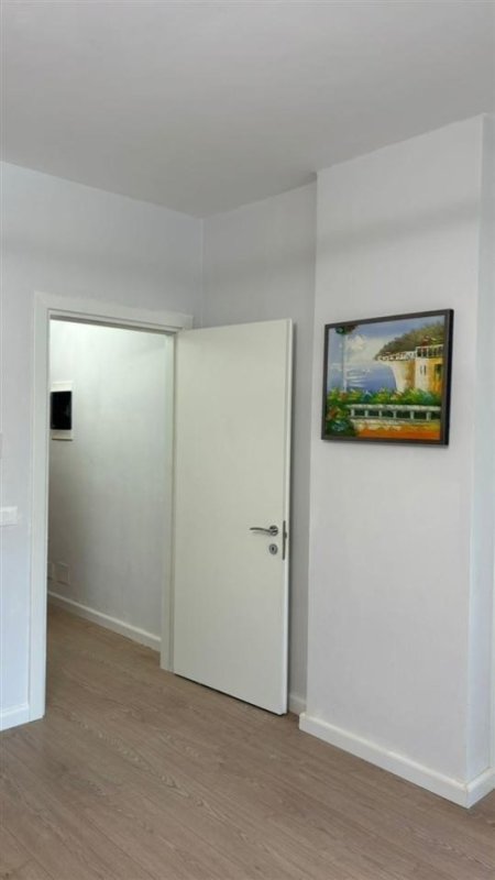 jepet-me-qera-apt-1+1-5-maj-big-market (3).jpeg