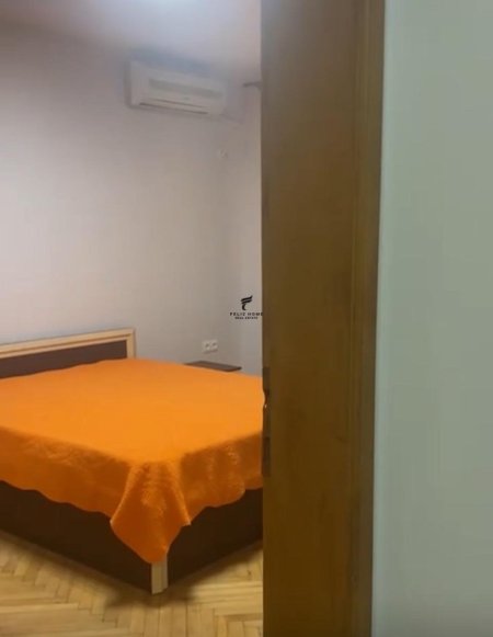Tirane, jepet me qera apartament 1+1+Ballkon Kati 4, 60 m² 500 € (BLLOKU)