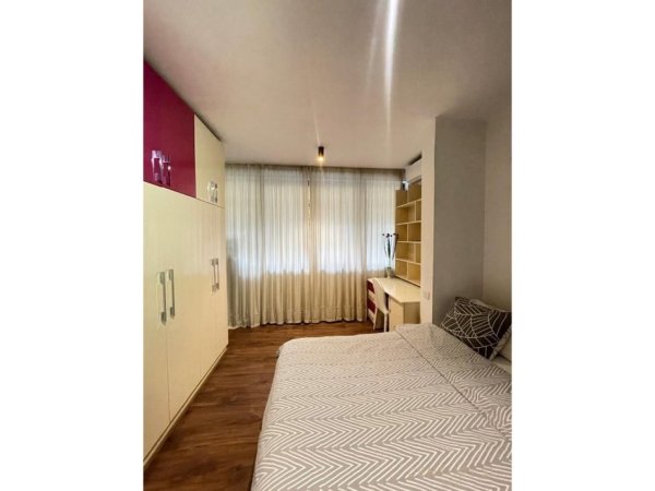 Tirane, shitet apartament 1+1 Kati 1, 50 m² 130.000 € (Rr.Shyqyri Ishmi)