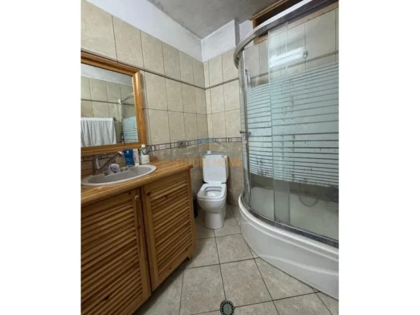 Shitet, Apartament 2+1, Fresk, Tiranë.