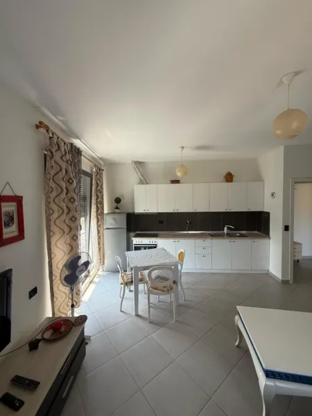 Tirane, jepet me qera apartament 1+1+Ballkon Kati 7, 70 m² 550 € (AMERIKAN 2)