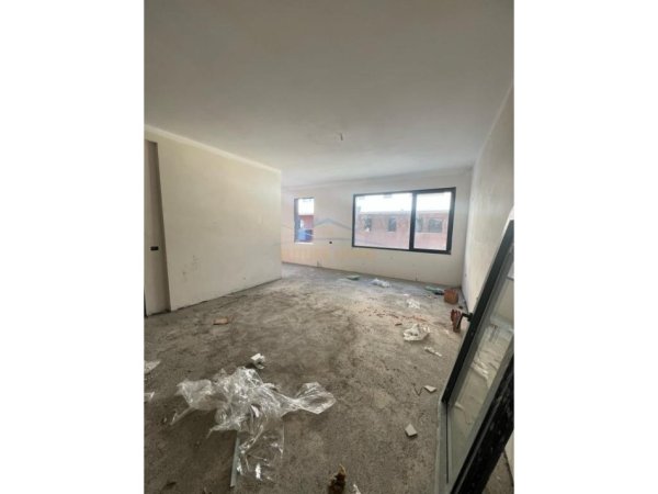 Tirane, shitet apartament 2+1 Kati 2, 124 m² 205.000 € (Rruga e Elbasanit)