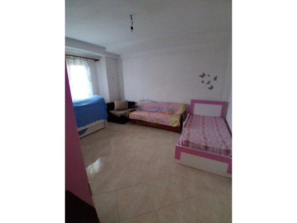 Tirane, jepet me qera shtepi 1+1 Kati 5, 110 m² 300 € (SiriKodra)