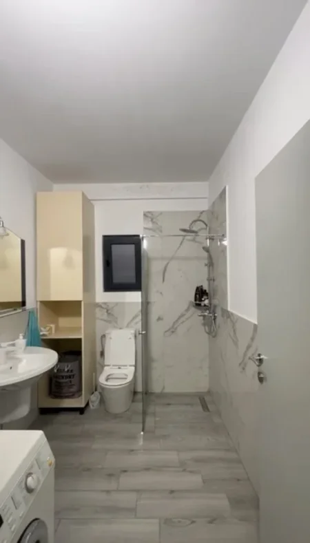 Tirane, jepet me qera shtepi 2+1 Kati 3, 90 m² 450 € (Astir prane Bar Sorriso)