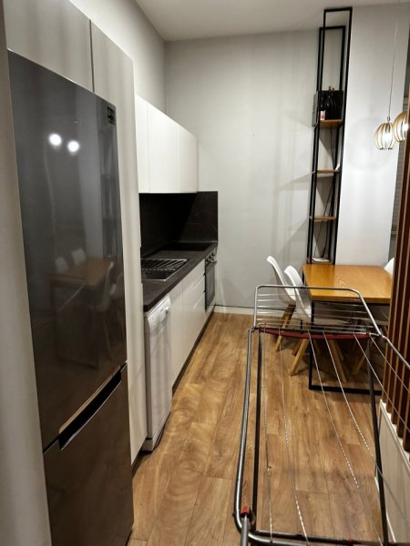 Tirane, jepet me qera apartament duplex 1+1 Kati 0, 62 m² 600 € (atsh)