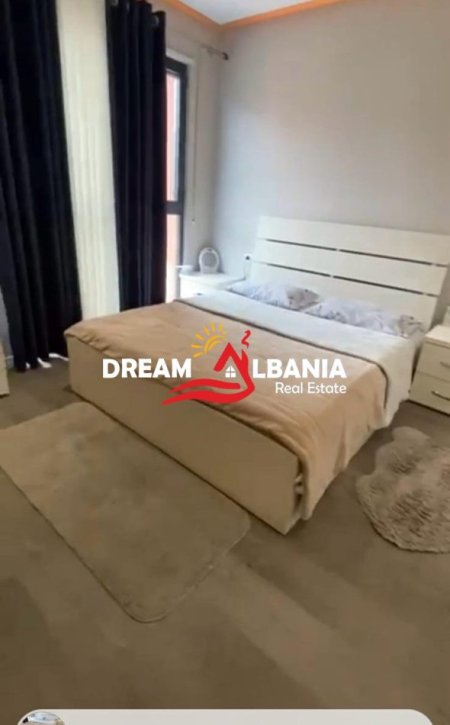 Tirane, jepet me qera 2+1 , 117 m² 800 € 