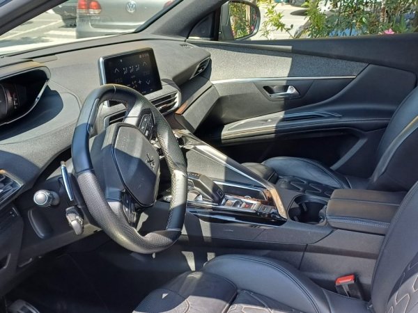 Shitet makine Peugeot 5008 GT Line MJET I PERSONALIZUAR NGA FABRIKA FRANCEZE, Nafte, e bardhë automatik Kondicioner 107,000 km, 18.000 €