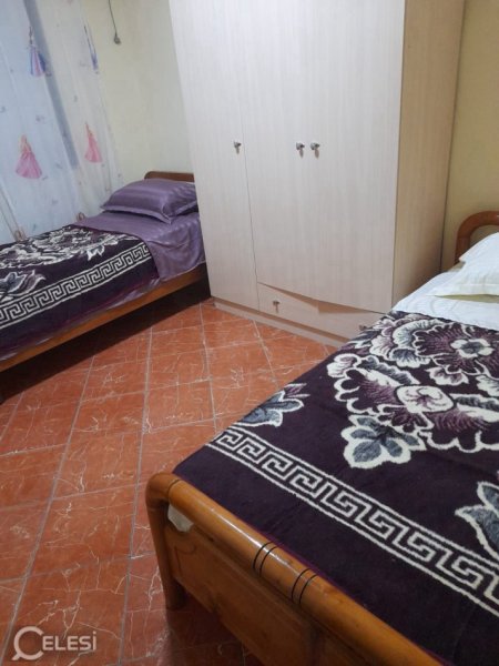 Tirane, jepet me qera apartament 2+1 Kati 1, 80 m² 420 € 