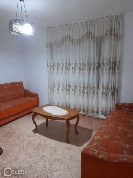 Tirane, jepet me qera apartament 2+1 Kati 1, 80 m² 420 € 