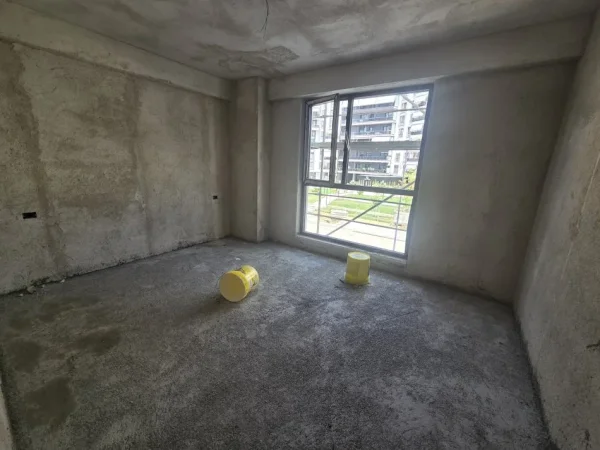 Tirane, shitet apartament 2+1+Ballkon Kati 1, 92 m² (Turdiu)