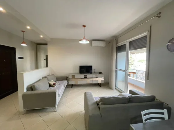 Tirane, shitet apartament 1+1+Ballkon Kati 3, 62 m² 140.000 € (Brryli, Prane Maternitetit Te Ri)