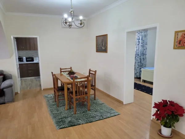 APARTAMENT  3+1+POST PARKIMI   700 €  INXHINIERIA E NDERTIMIT