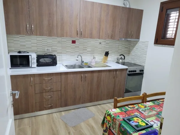APARTAMENT  3+1+POST PARKIMI   700 €  INXHINIERIA E NDERTIMIT