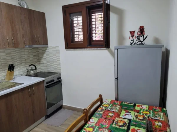 APARTAMENT  3+1+POST PARKIMI   700 €  INXHINIERIA E NDERTIMIT